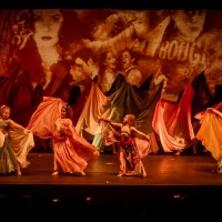 Cabaret de París. Velos
